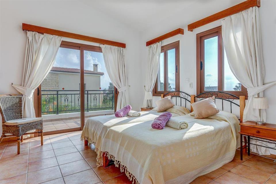 Argaka Beachfront Villa Pafos Exterior foto