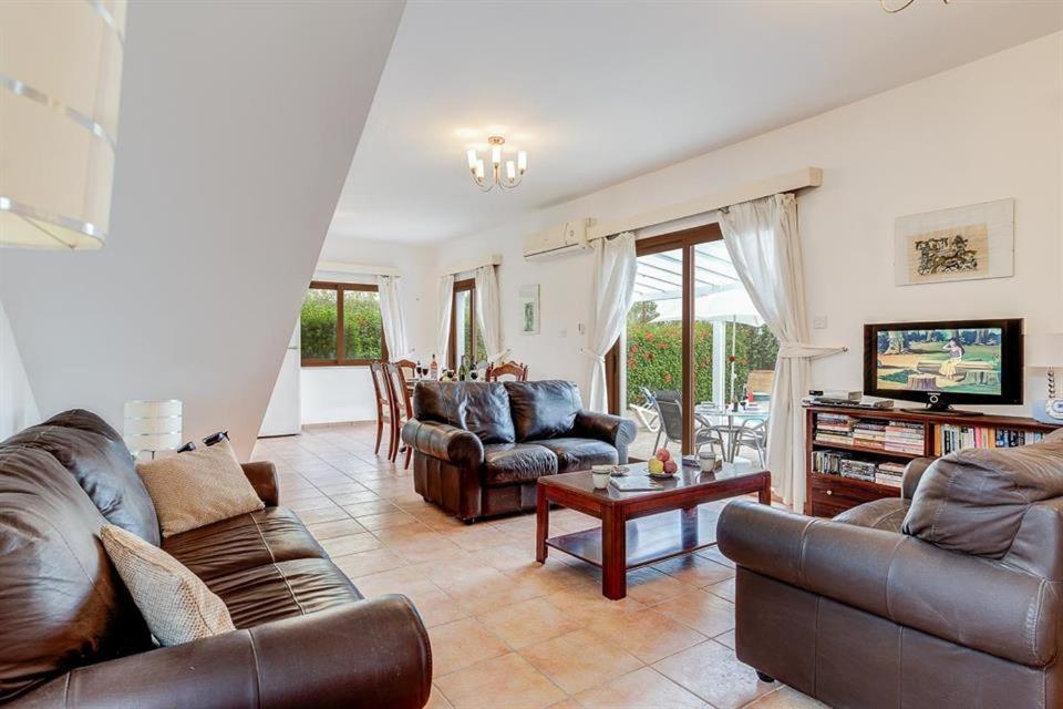 Argaka Beachfront Villa Pafos Exterior foto