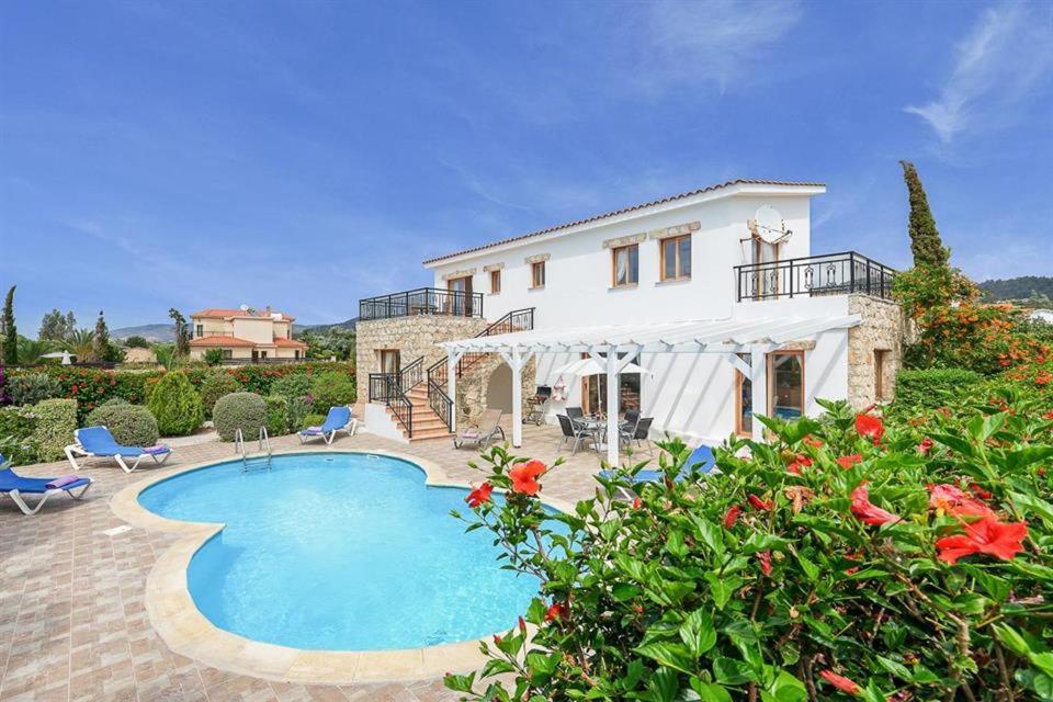 Argaka Beachfront Villa Pafos Exterior foto
